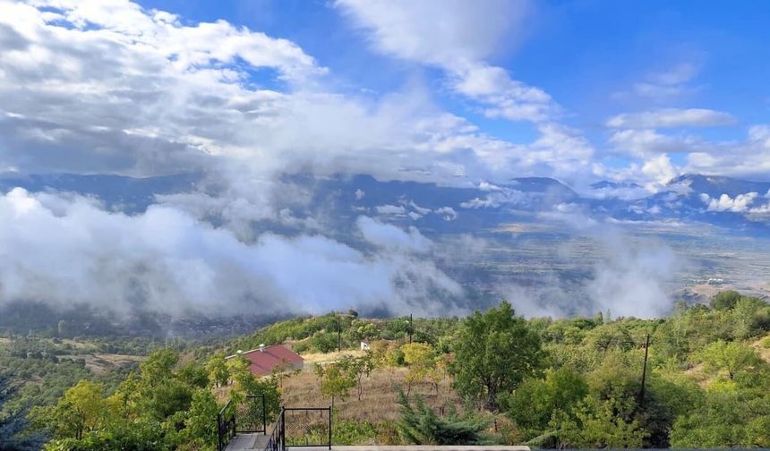 Erzincan Ovasına Sis ve Bulut Döküldü
