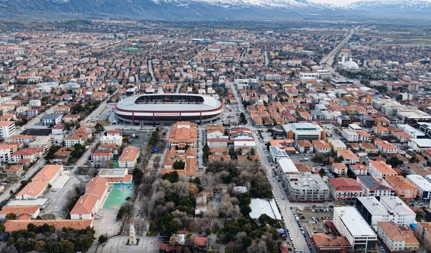 Erzincan'da deprem gerçeğine karşı düşük katlı ve planlı yapılaşma öne çıkıyor
