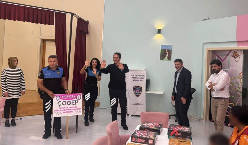 Erzincan'da Sevgi Evlerinde kalan çocuklara akıl ve zeka oyunları kursu