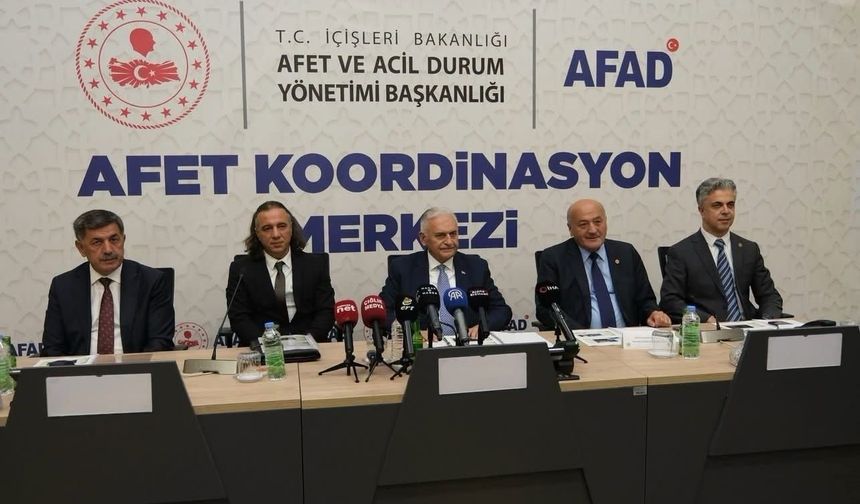 Binali Yıldırım, Erzincan'ın geleceğine yönelik projelerde iş birliğinin önemini vurguladı