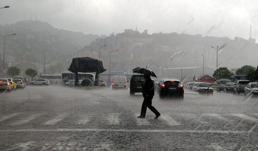 Meteoroloji'den Erzincan, Erzurum ve Bayburt için kuvvetli yağış uyarısı