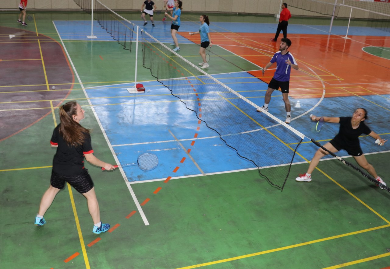 En iyi  badmintoncular Erzincan'da yetişiyor (1)_1280x884