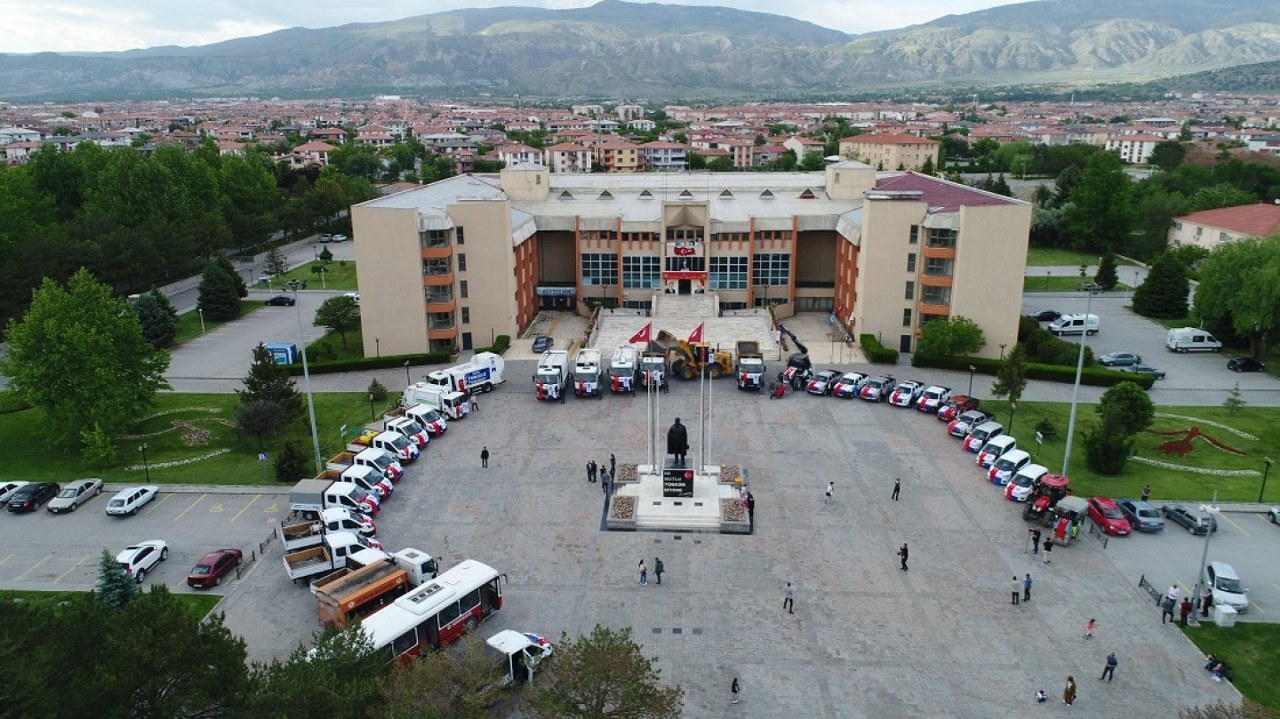 Erzincan Belediyesinin araç filosu büyüyor (1)_1280x719