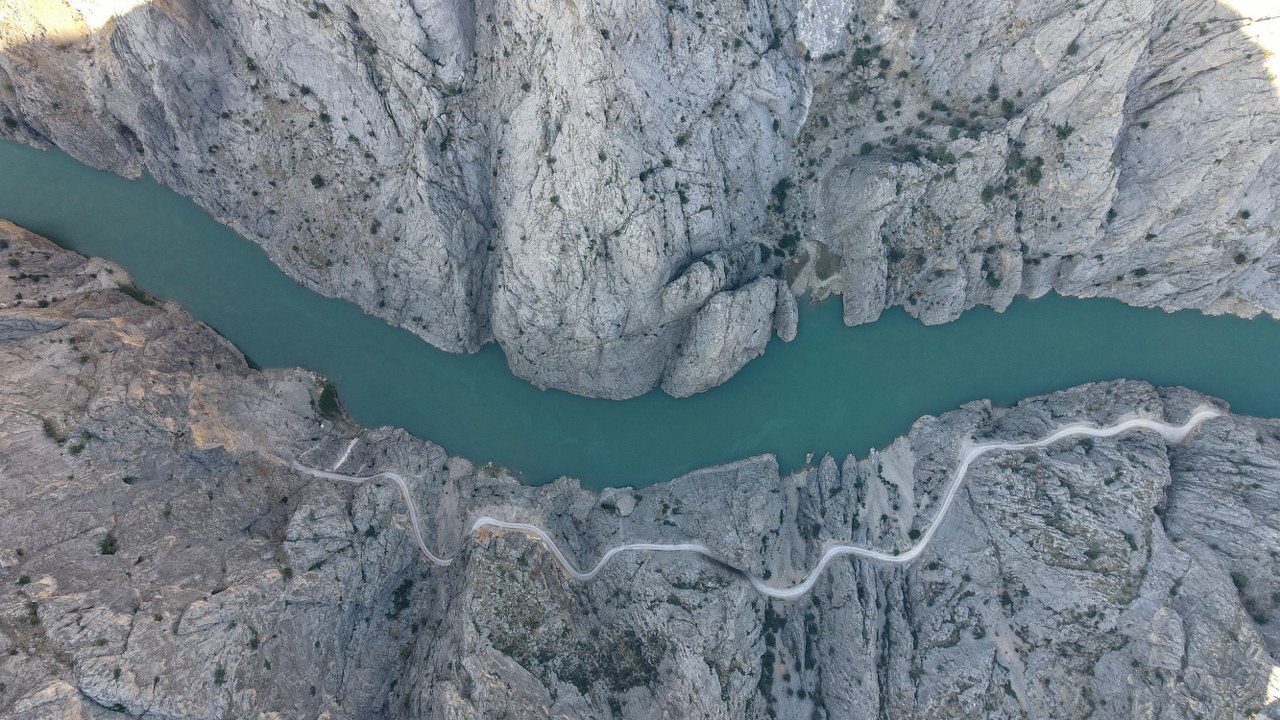 Adrenalin tutkunlarının vazgeçilmez rotası KARANLIK KANYON (5)_1280x720