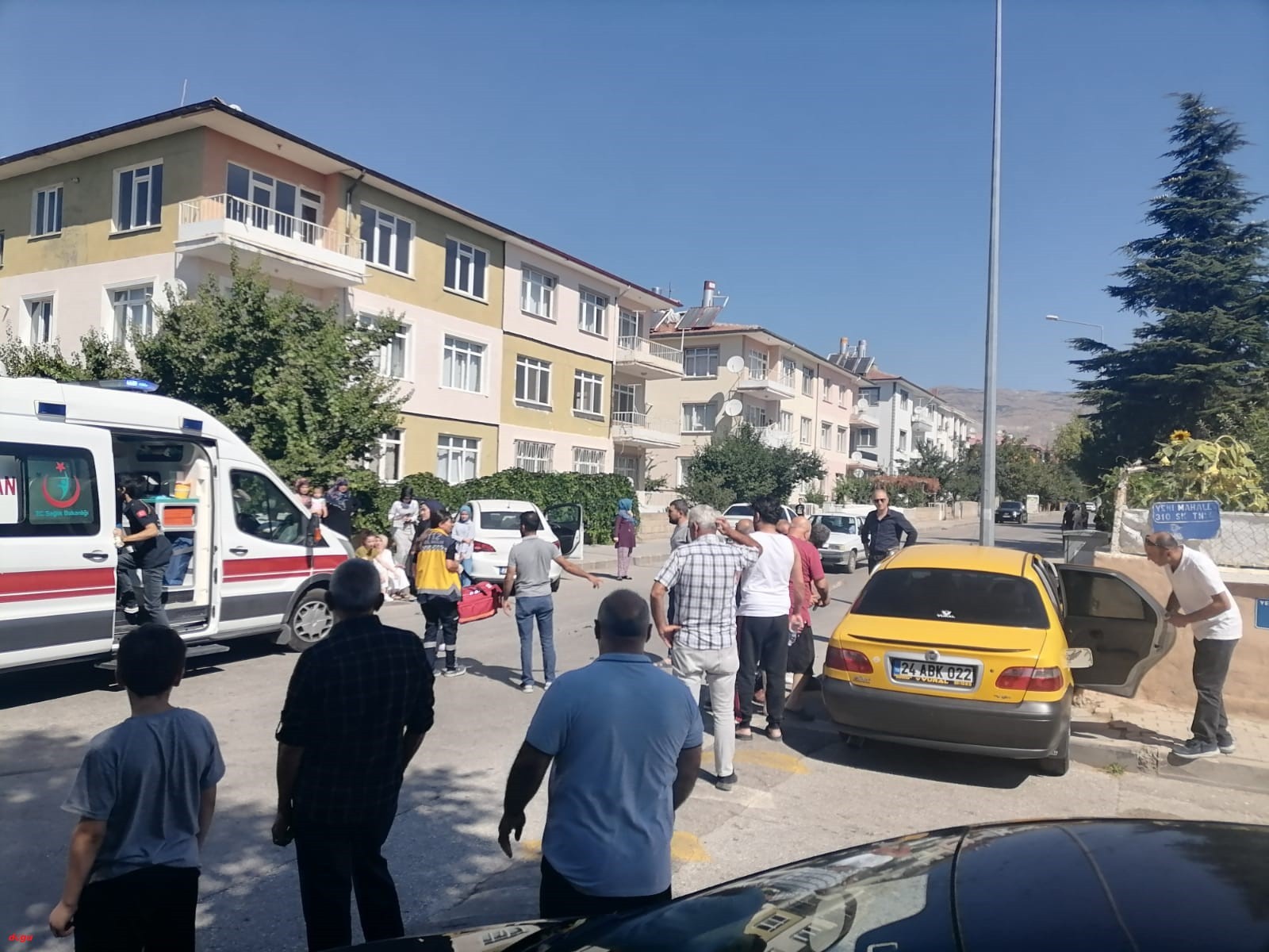 Erzincan’da trafik kazası 3 yaralı (2)