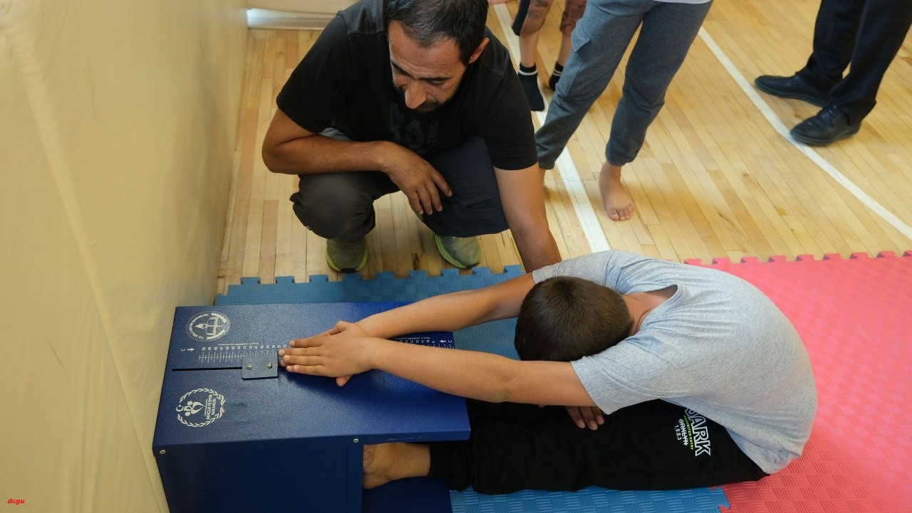 Erzincan’da güreş seçmeleri yapıldı (1)_1280x721