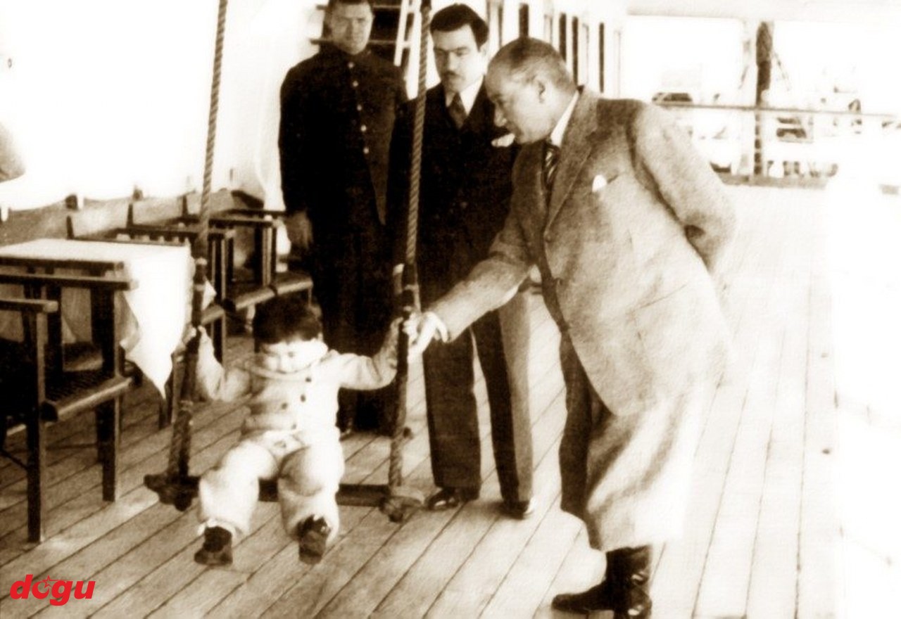 Atatürk ve Çocuk_1280x880