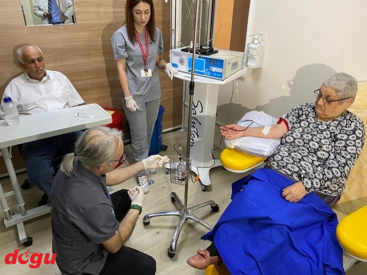 Hastalar Erzincan'da ozon terapi, hacamat ve sülük tedavisi ile şifa buluyor (1)_1280x960