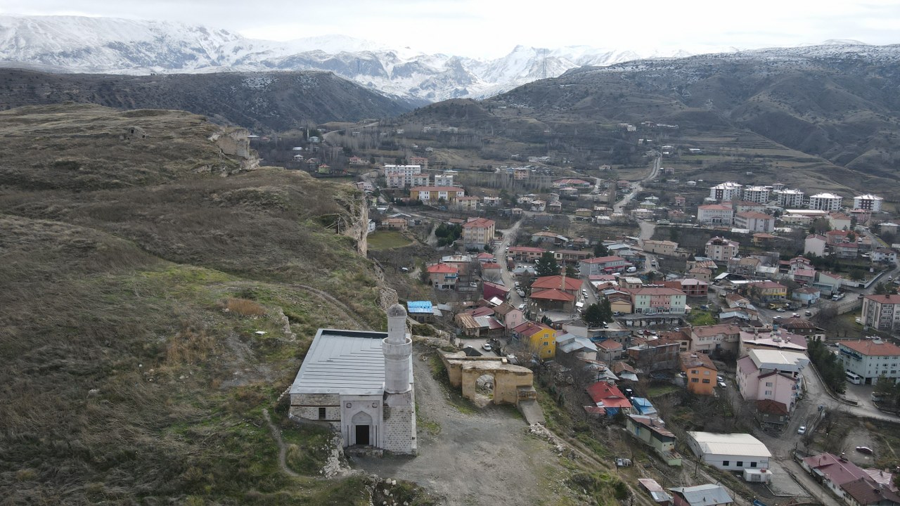 Kazılarda Tespit Edilen 800 Yıllık Cami Ibadete Açılıyor (3) 1280X720