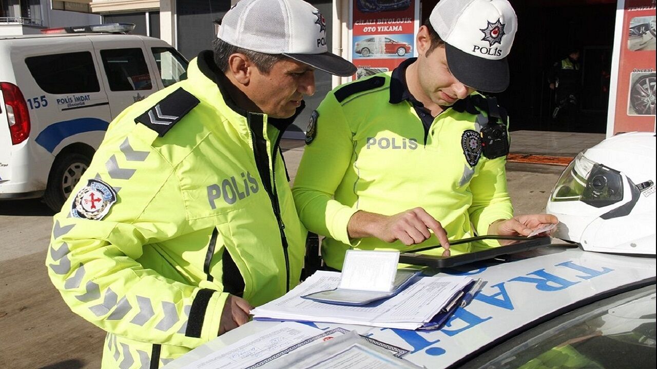 Trafik Polisi 3
