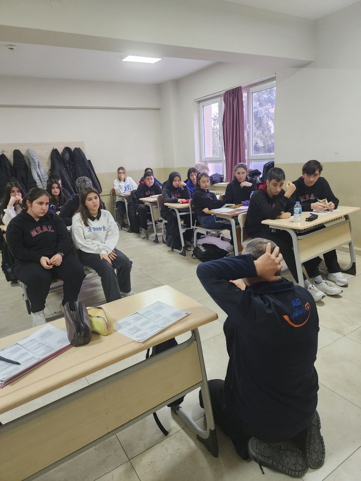 Çök Kapan Tutun 4 720X960