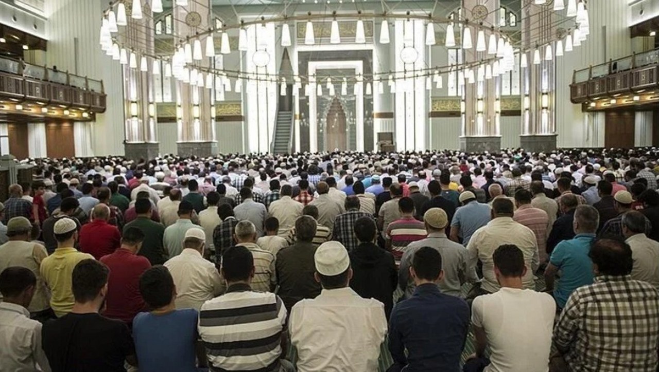 Cuma Namazı 1280X724