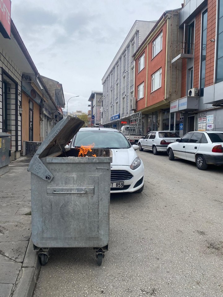 D29Fd2Dc Dfef 4C39 A29C 2C9B141E5480 720X960