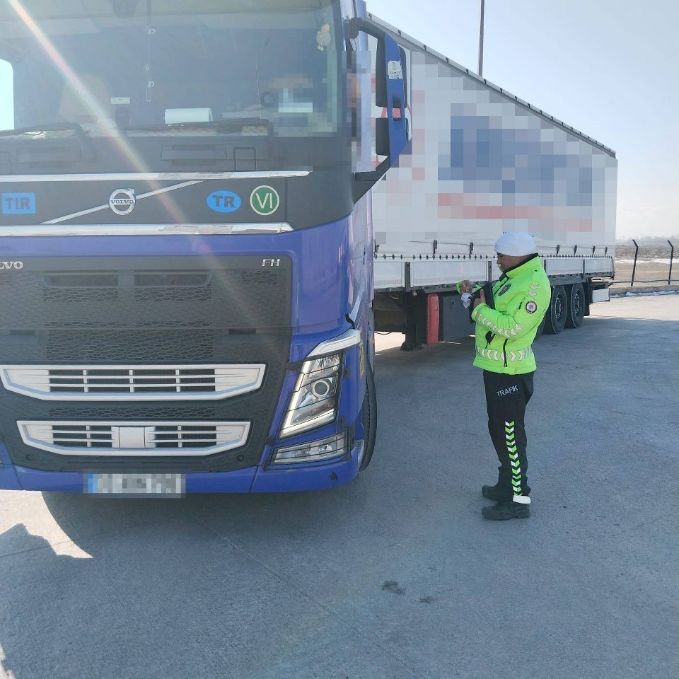 Trafik Denetimlerinde Ceza Yağdı 960X960