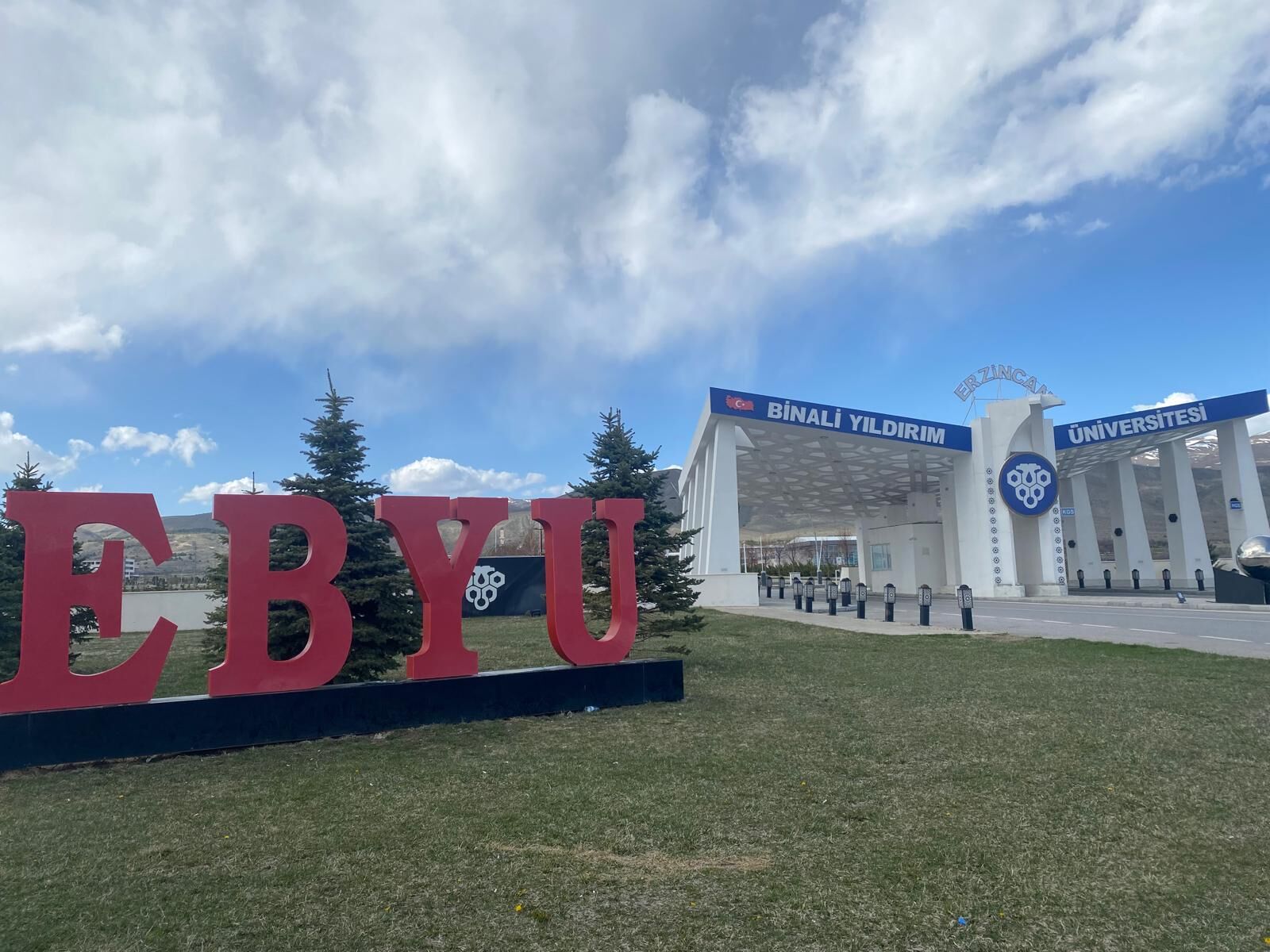 İŞKUR'DAN 847 EBYÜ'LÜ ÖĞRENCİYE İŞ VE GÜNLÜK 1083 TL!