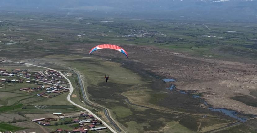 Yamaç Paraşütü1