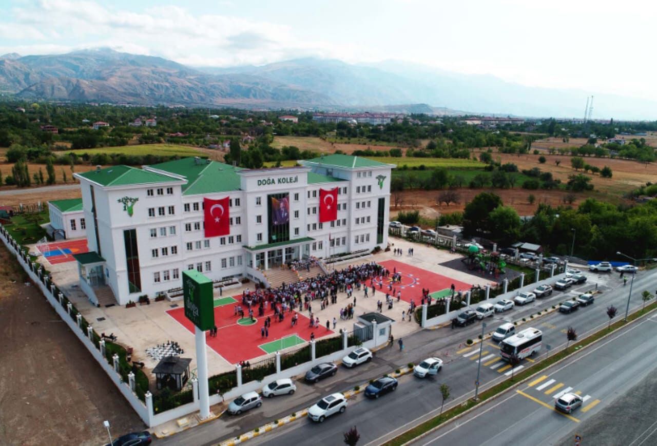 Doğa Koleji'ne El Konulması Erzincan'da da Gündem Oldu