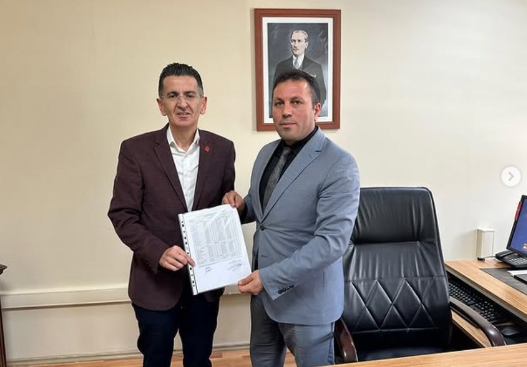 Chp Erzincan İl Yönetimi Mazbatasını Aldı (2) 1034X720