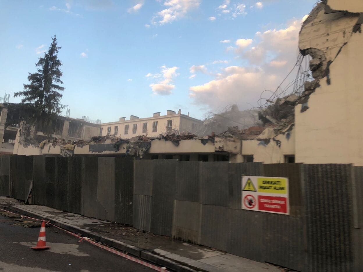 Sgk Eski Binası Yıkılıyor