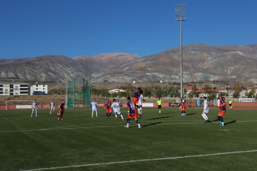 Bal Ligde 3 Puan Hasreti Devam Ediyor (1) 1081X720