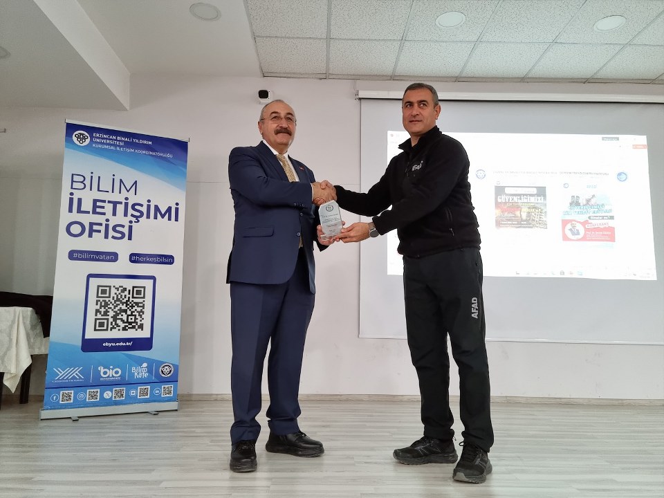 Erzincan’da 6 Şubat Depremleri Yıl Dönümünde Farkındalık Konferansı (3) 960X720