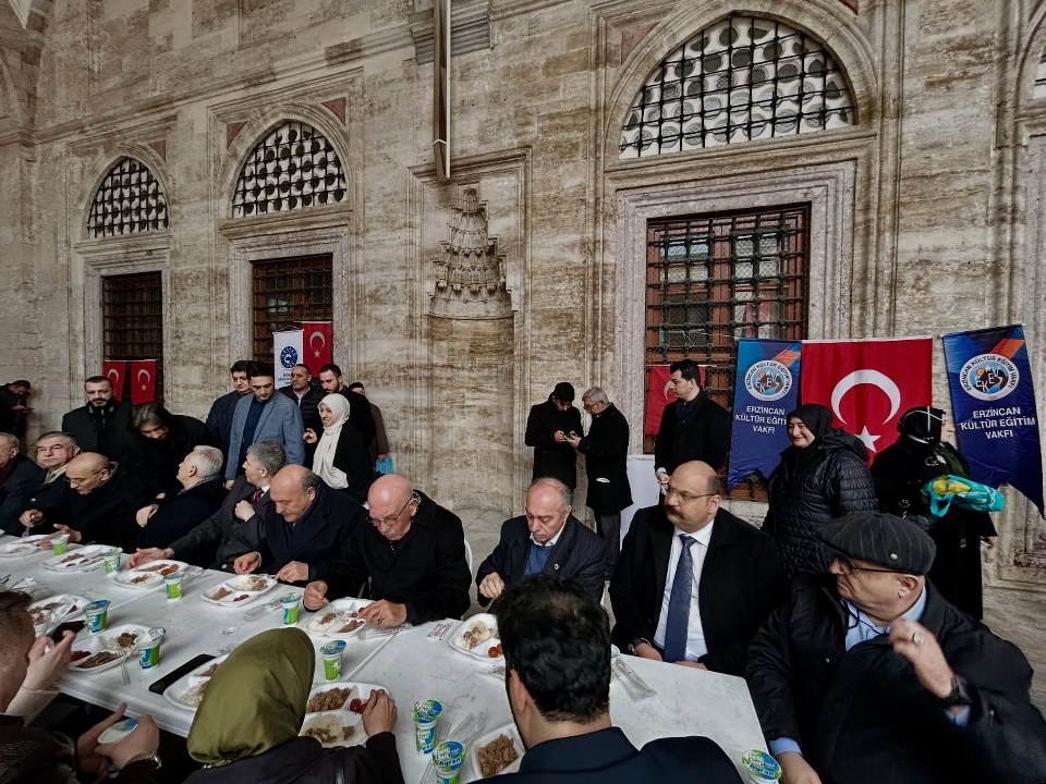 Erzincan’ın Kurtuluşunun 108. Yılı Şehitler İçin Dualarla Anıldı (1) 960X720