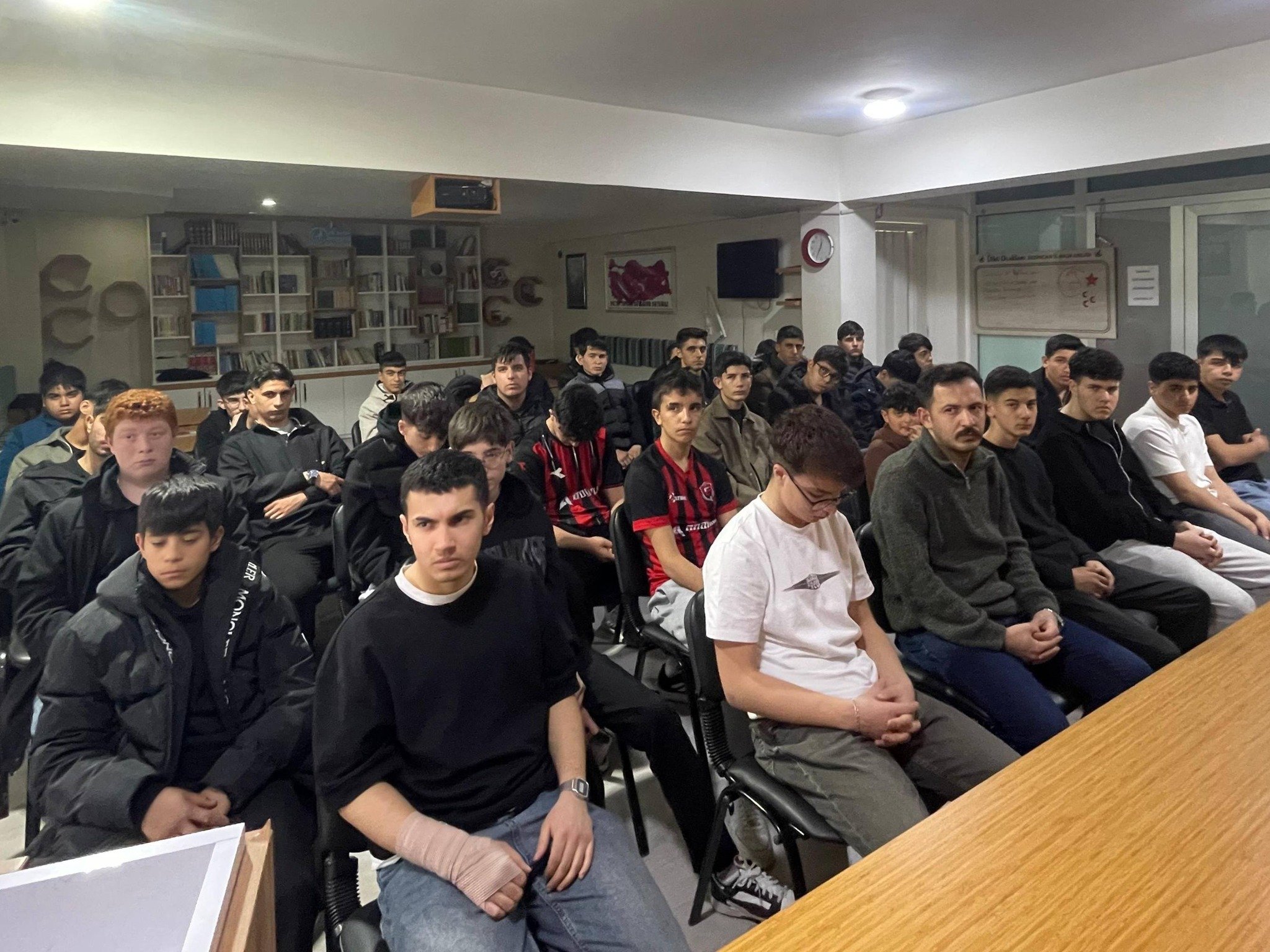 Erzincan Ülkü Ocakları Türk Dünyası ve Kültür Seminerleri Düzenledi