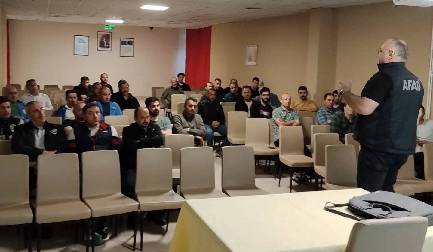 AFAD’dan Yurt Öğrencilerine Afet ve Tahliye Eğitimi