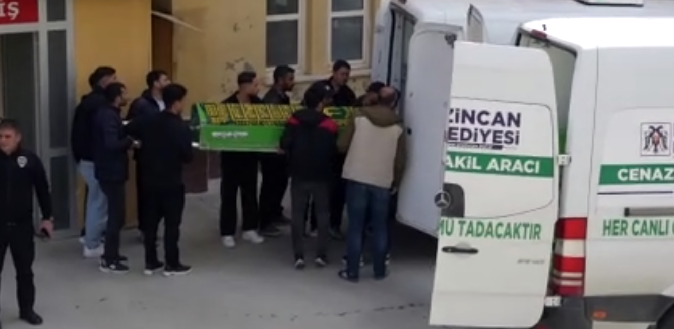 Bodrum’daki Göçmen Faciasının Acısı Erzincan’a Düştü: 9 Kişi Toprağa Verildi (VİDEO)