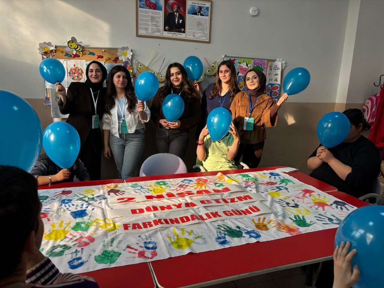 Erzincan’dan Otizme Mavi Destek