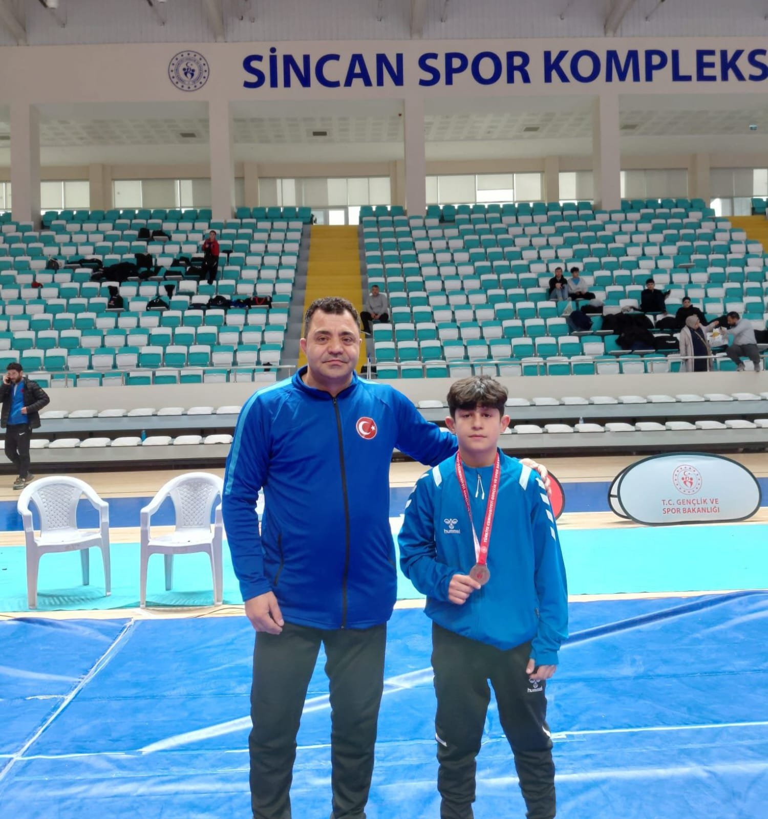 Erzincanlı Güreşçiden Türkiye Derecesi