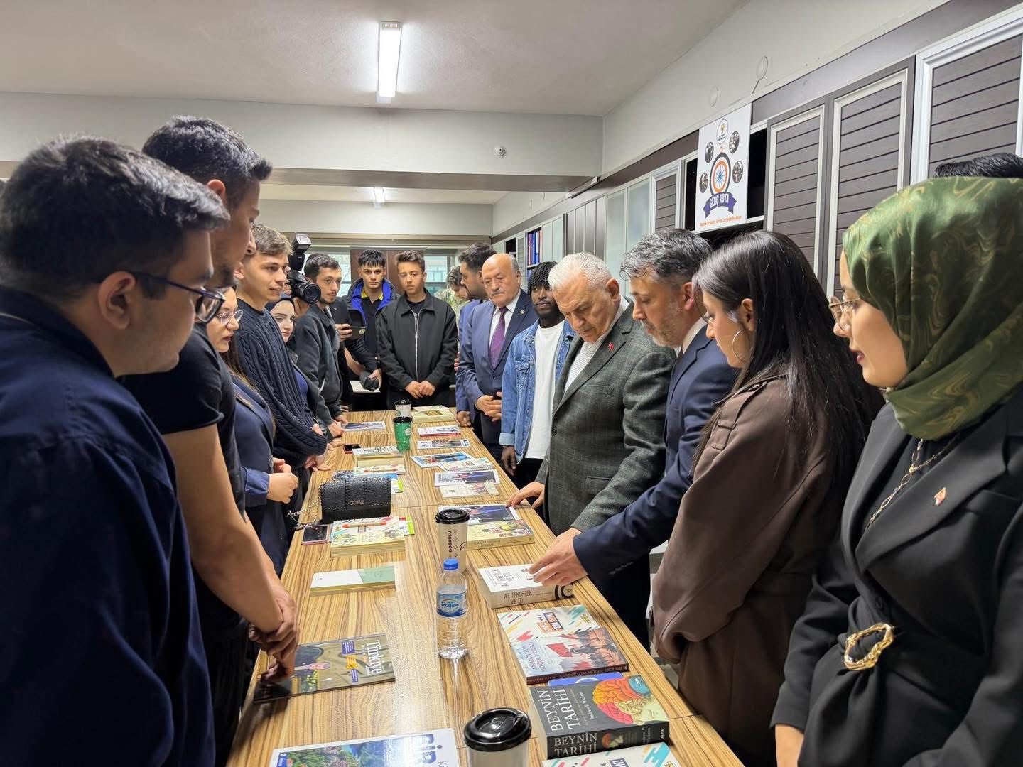 Genç Rota Kütüphanesi’nde Önemli Buluşma