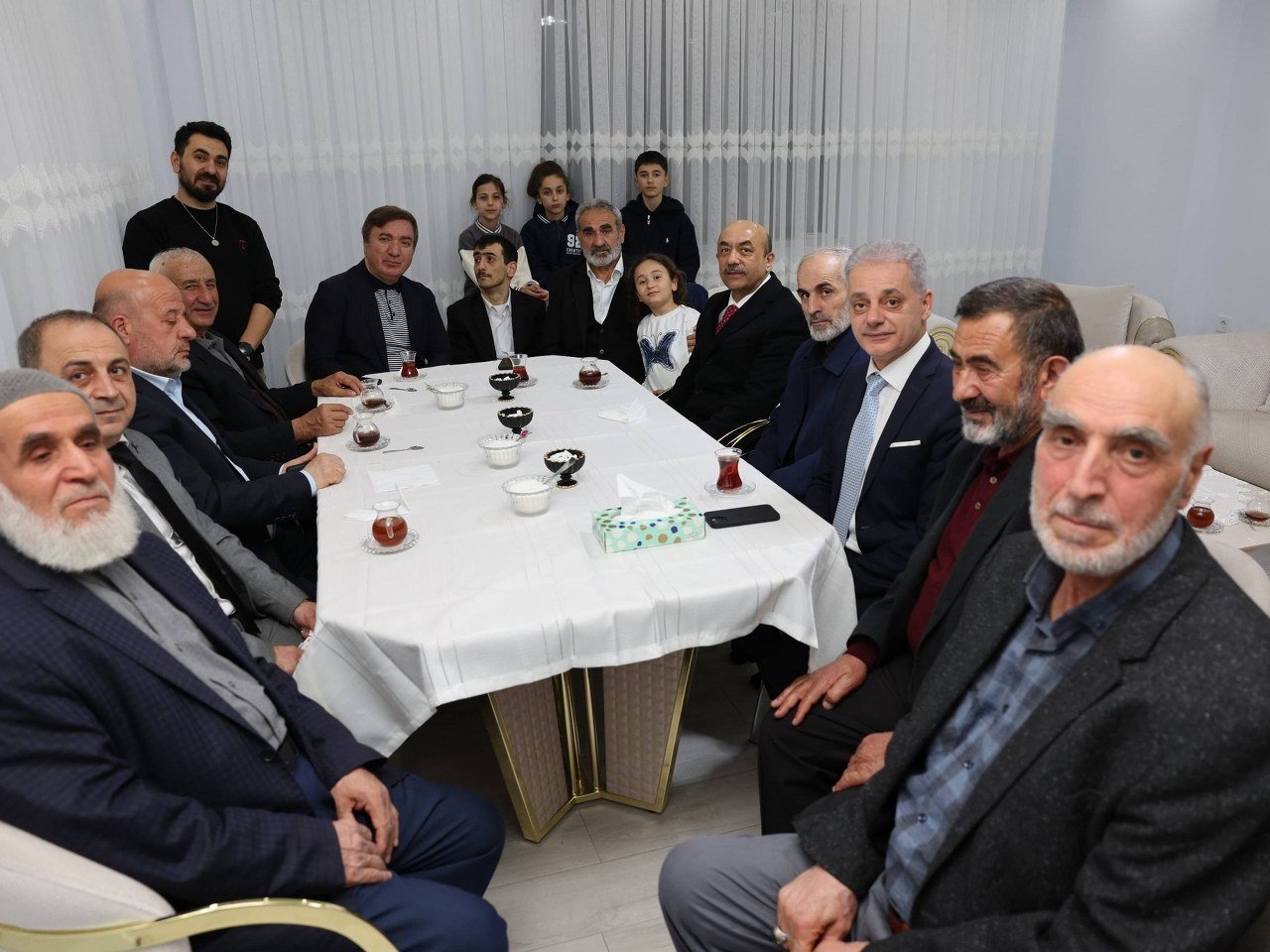 Özel Ziyaret: Vali Aydoğdu, Macit Kardeşlerle Buluştu