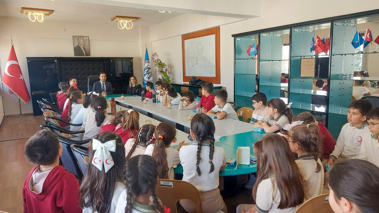 Geleceğin Yöneticileri Belediye Mutfağında 1279X720