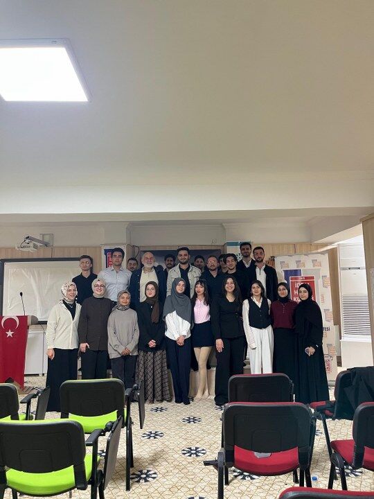 Tyb Erzincan Şubesi Ve Ebyü İdeal Hukuk Kulübü Ortaklığında Şiir Şöleni Düzenlendi. (1) 540X720