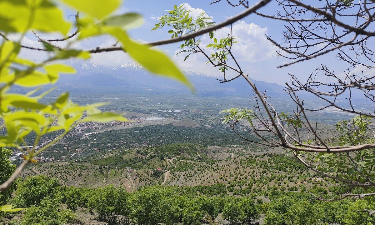 Bulutların Üstünde Bir Dev Erzincan’ın Zirvesi Esence Dağları (2) 1200X720