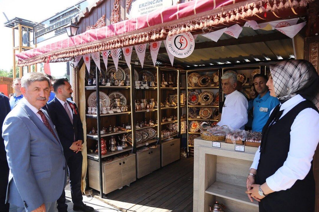 Cezaevlerinde Üretilen El Emeği Ürünler Erzincan’da Görücüye Çıktı (3) 1081X720