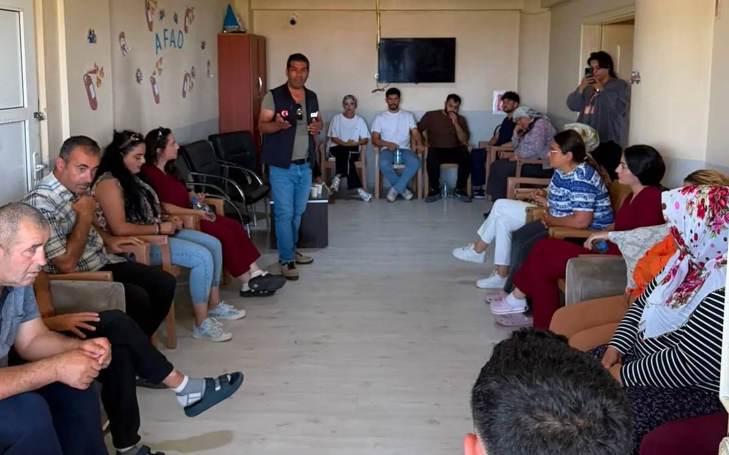AFAD'dan Üzümlü'de Bakım Merkezi Personeline Afet ve Yangın Eğitimi