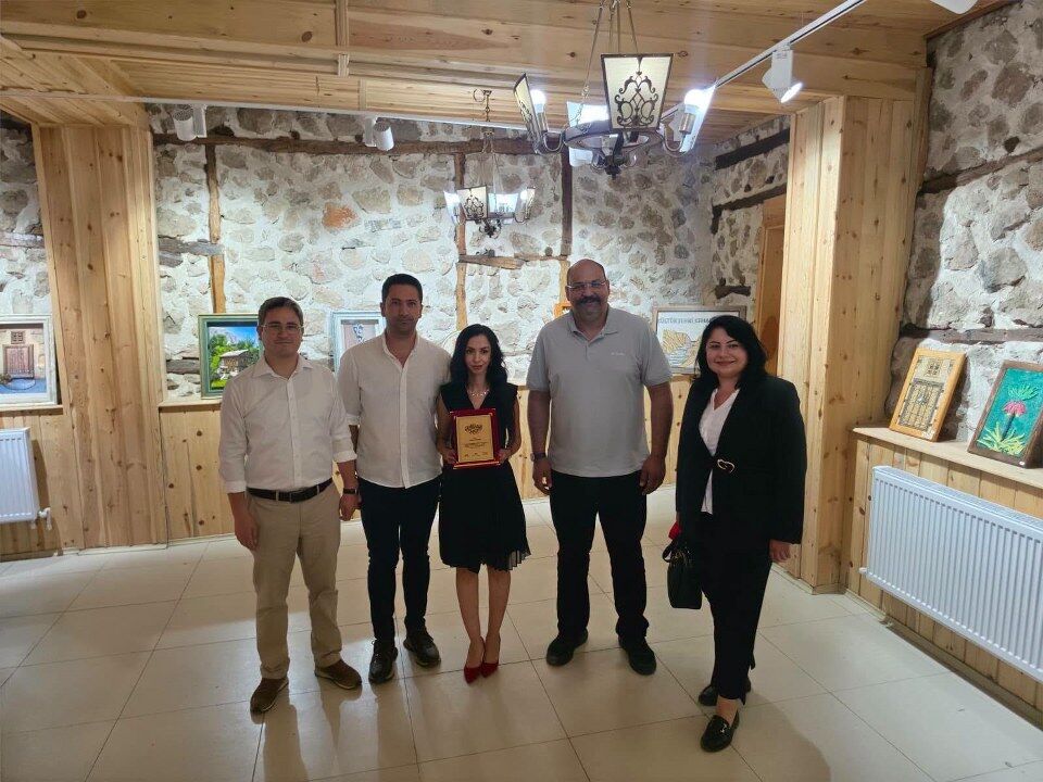 Eğin’in Ruhu Taş Ve Kağıtta Hayat Buldu Tuğba Arslan Demirci’den Büyüleyici Sergi (3) 960X720