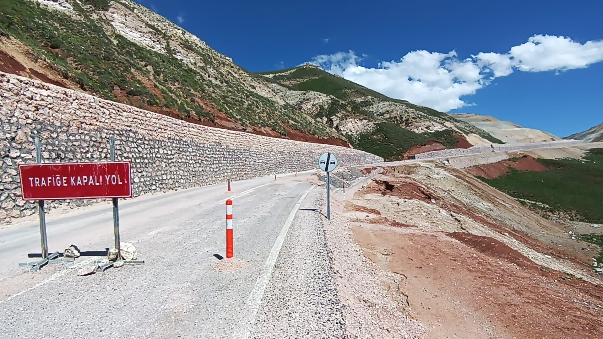 Kapalı Yol Trafik