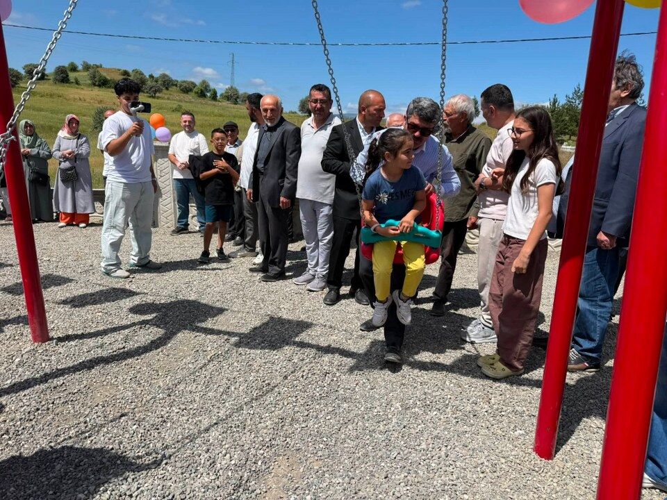 Ulucak Köyü’ne Üç Büyük Hizmet Bir Arada (4) 960X720