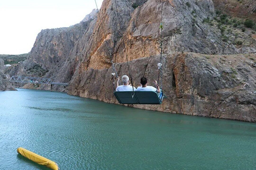 Karanlık Kanyon 1080X720