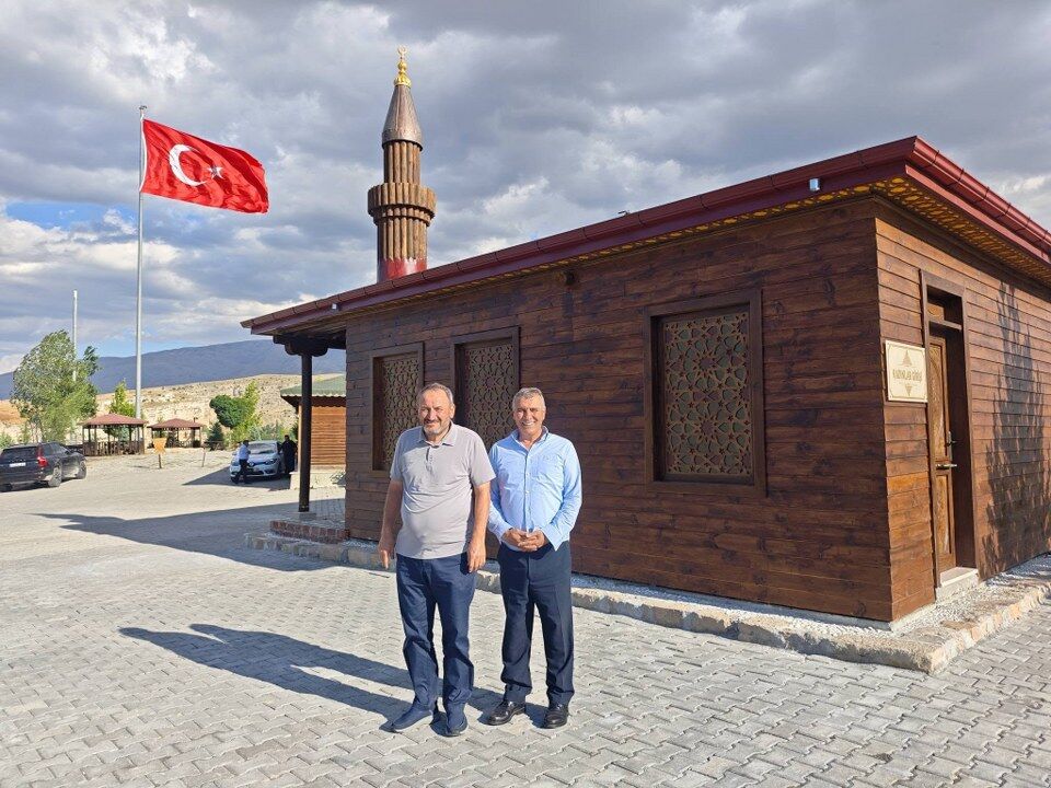 Kemah'a Yeni İbadethane