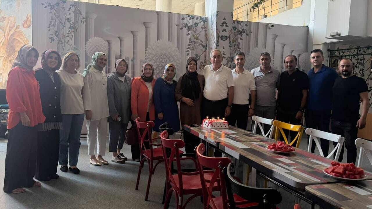 Nikah Altınel'e Veda Yemeği 2