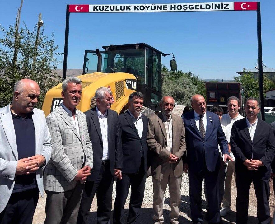 Refahiye Kuzuluk Köyü’nde Asfalt Çalışmaları Yerinde İncelendi