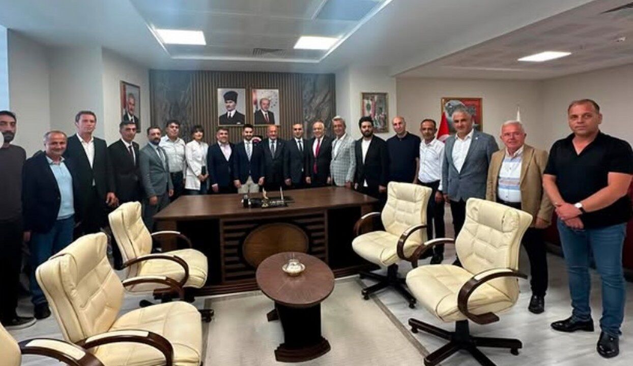 Yeni Başhekim Ak Parti Heyeti Tarafından Ziyaret Edildi (2) 1244X720