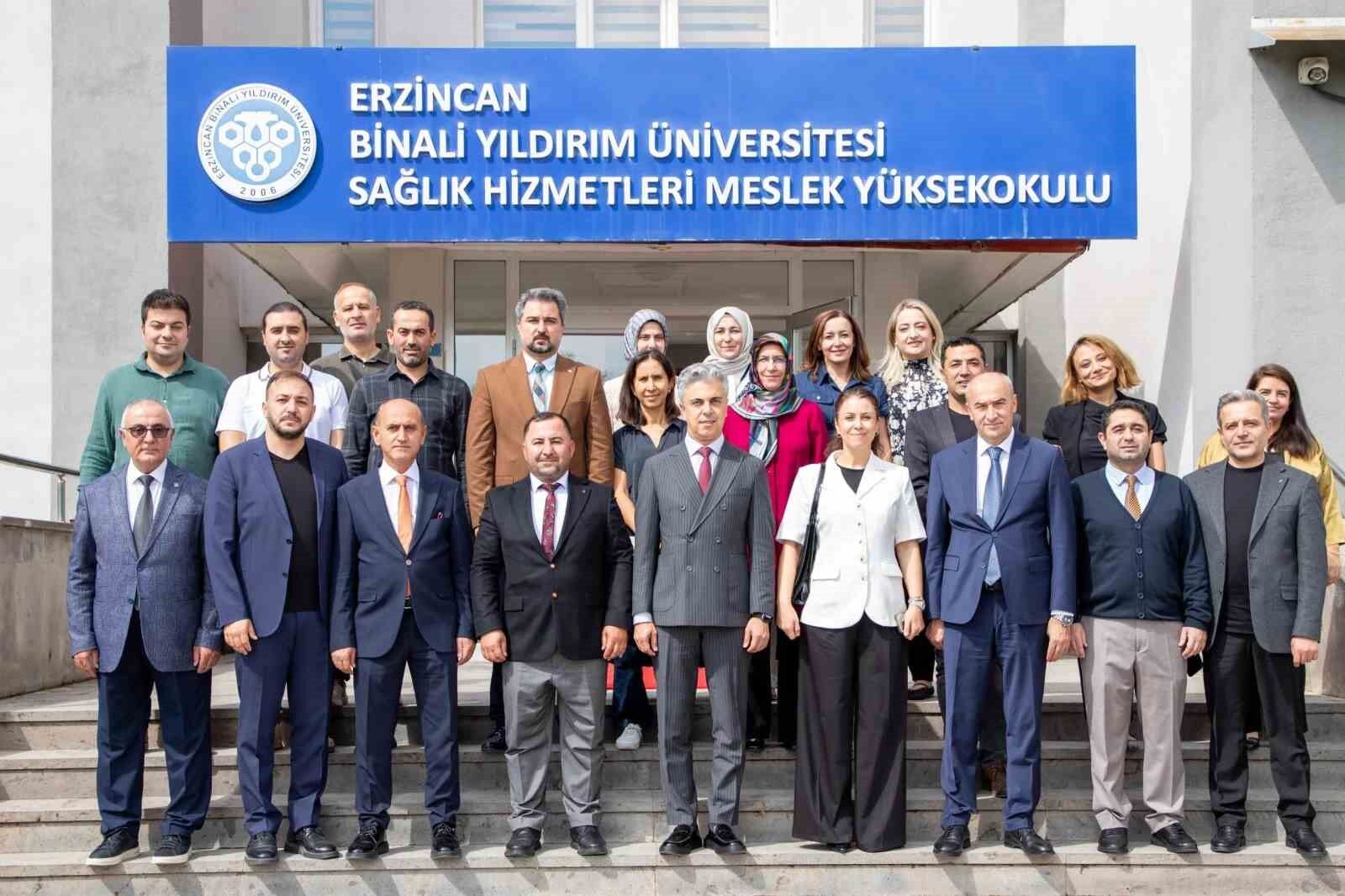 EBYÜ Sağlık Hizmetleri Meslek Yüksekokulunda devir teslim töreni yapıldı