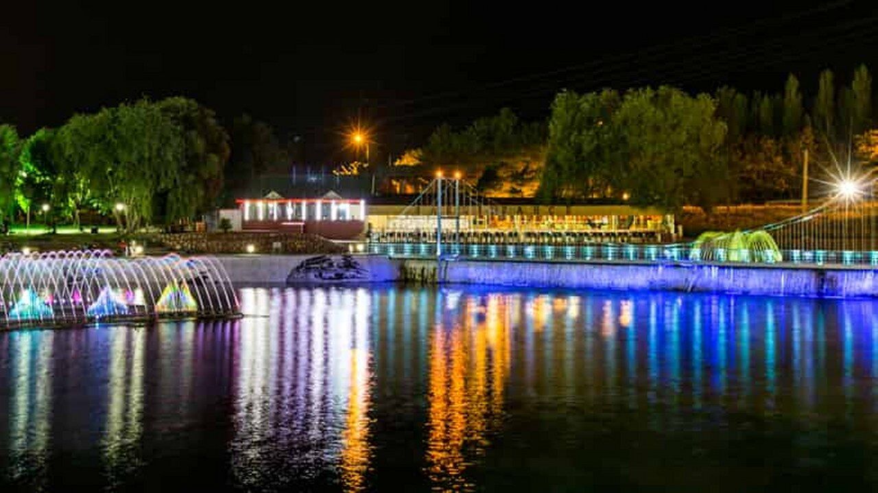 Erzincan Eksisu Mesire Alani Gece