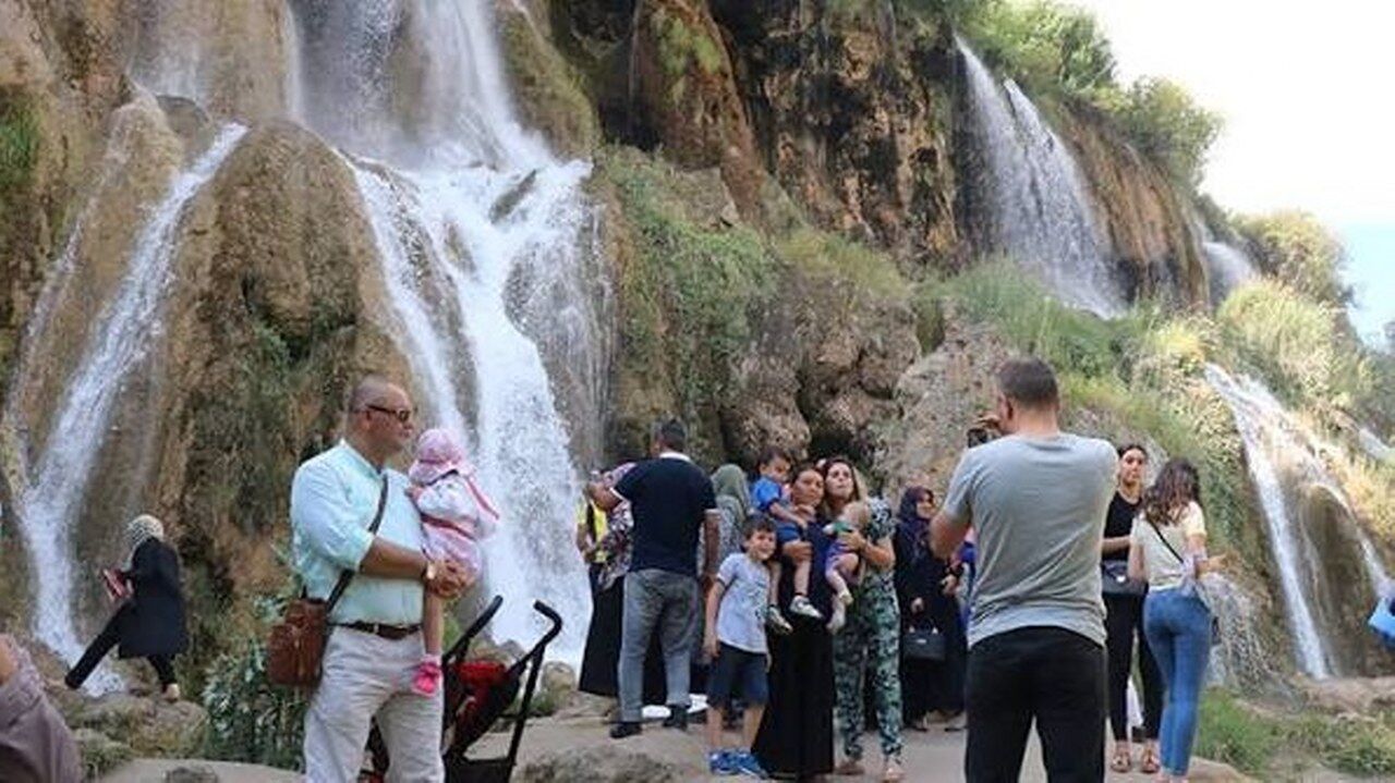 Erzincan Girlevik Selalesi Turistleri 1280X719