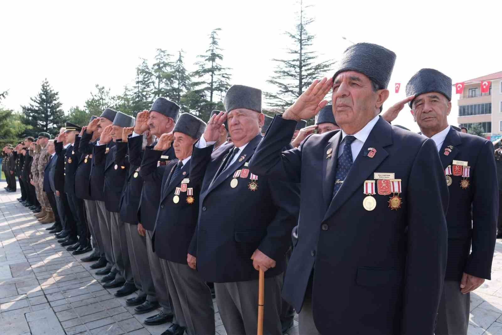 Erzincan'da 19 Eylül Gaziler Günü için tören düzenlendi